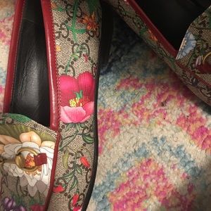 Gucci|floral|loafers